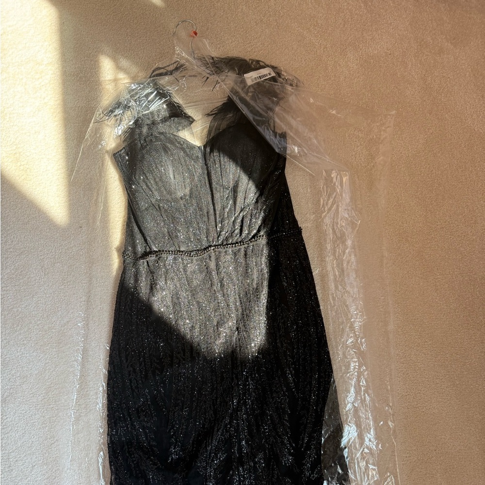 Elegant Black Sleeveless Sweetheart Prom Dress